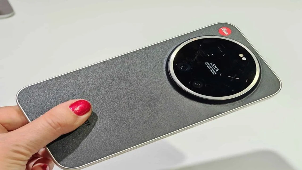 تعاون جديد بين شاومي وLeica لإطلاق هاتف LeitzPhone 4 الفاخر خلال MWC2026